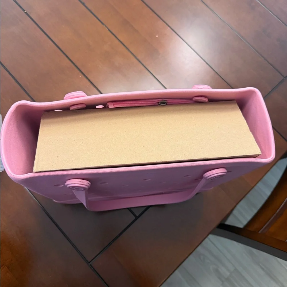 NWT BOGG BAG Pink Perforated Tote - Picture 3 of 9